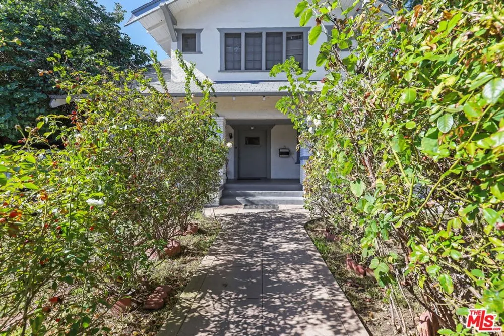 1807 Van Ness Avenue Los Angeles, CA 90028