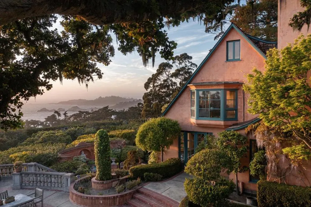 228 Lower Walden Road Carmel, CA 93923