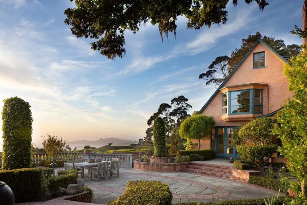 228 Lower Walden Road Carmel, CA 93923