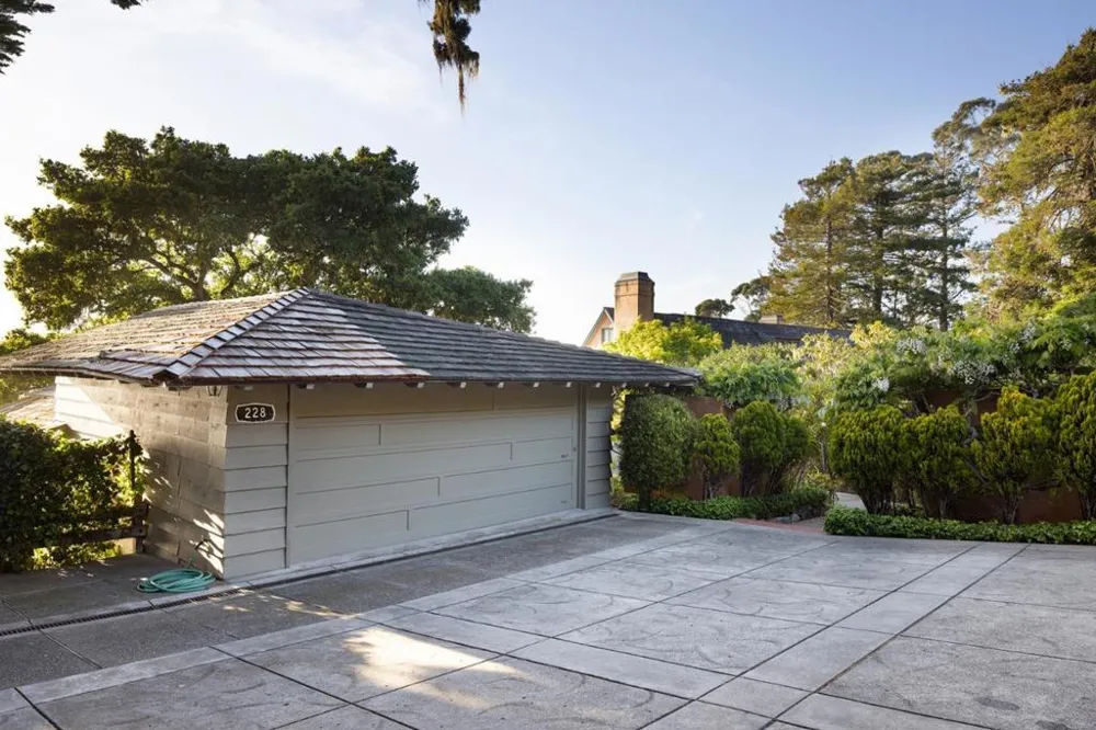 228 Lower Walden Road Carmel, CA 93923