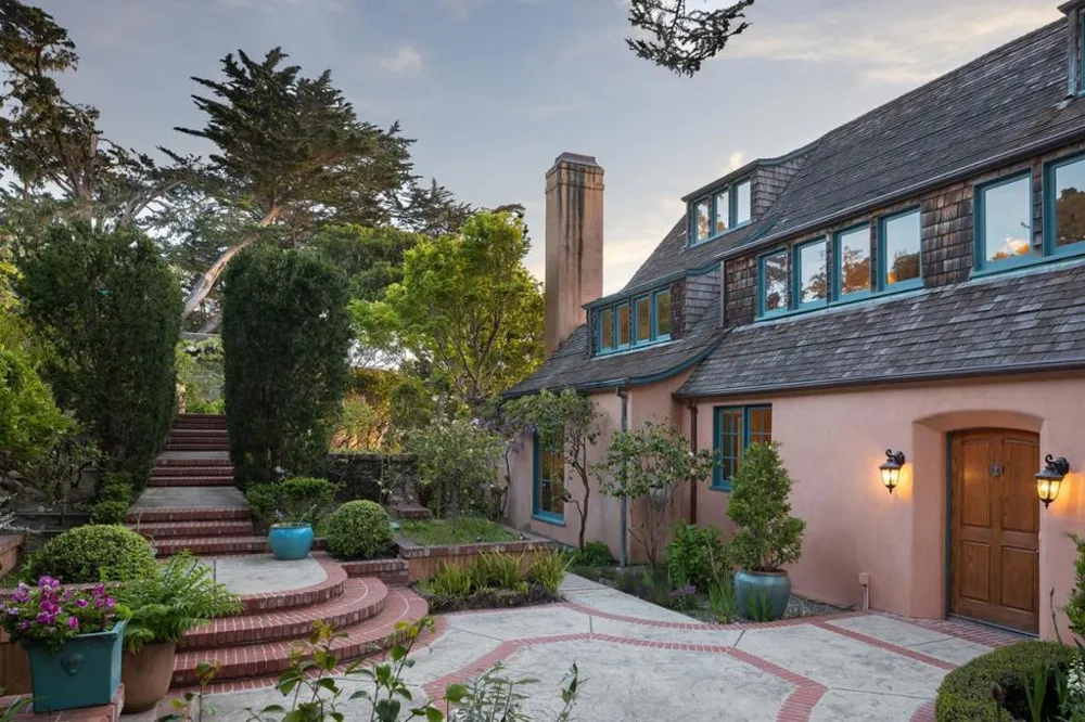 228 Lower Walden Road Carmel, CA 93923