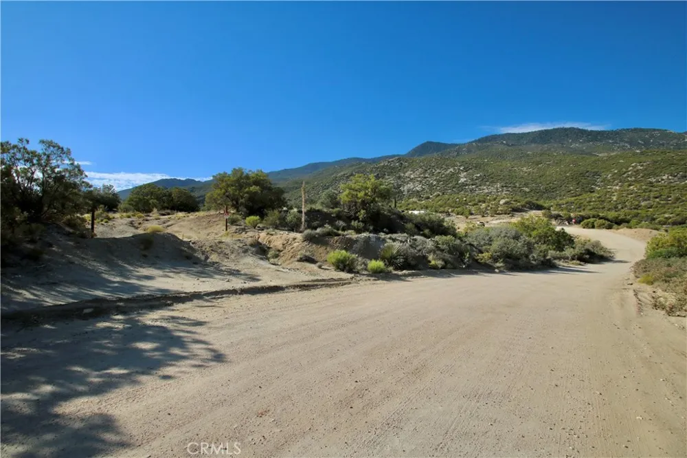 75230 Palm Canyon Drive Pinyon Pines, CA 92561