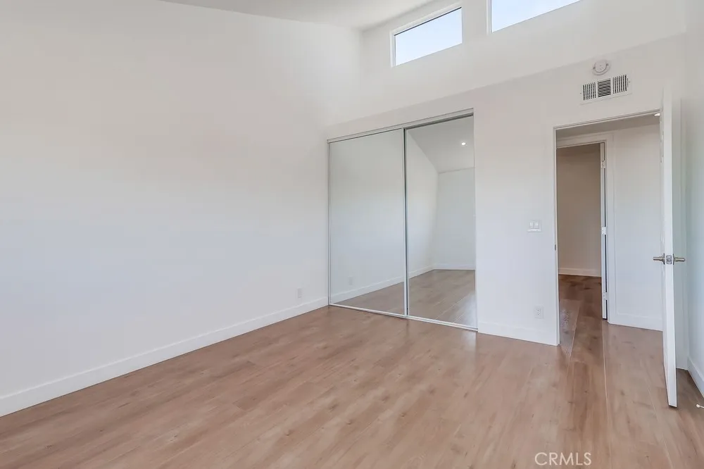 946 W 220th Street #216 Torrance, CA 90502