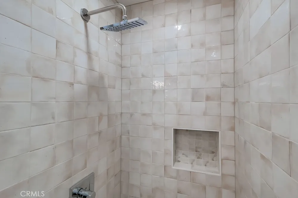 946 W 220th Street #216 Torrance, CA 90502