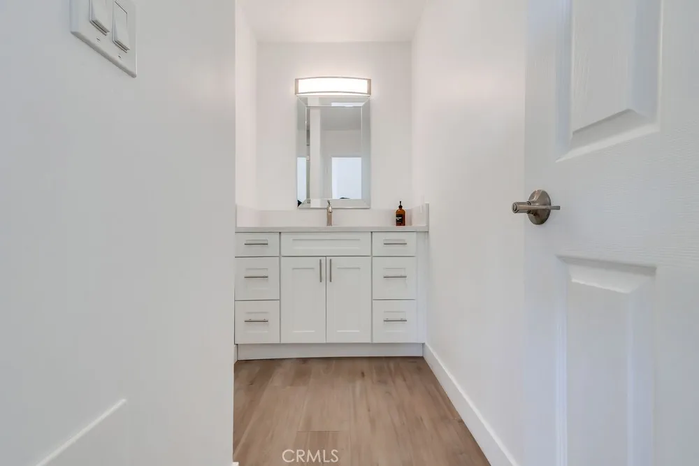 946 W 220th Street #216 Torrance, CA 90502