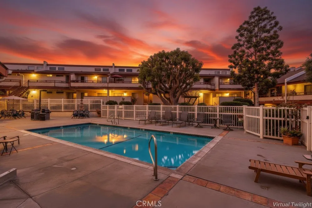 946 W 220th Street #216 Torrance, CA 90502
