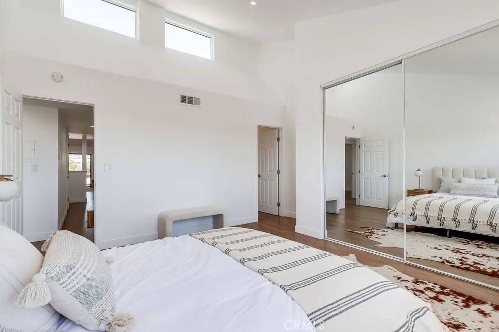 946 W 220th Street #216 Torrance, CA 90502