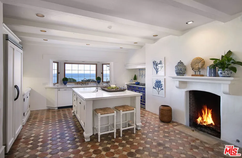 3055 Padaro Lane Carpinteria, CA 93013
