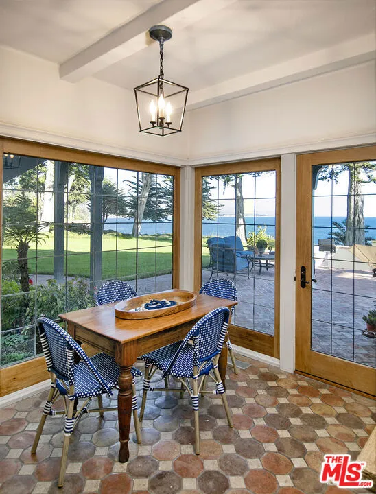 3055 Padaro Lane Carpinteria, CA 93013