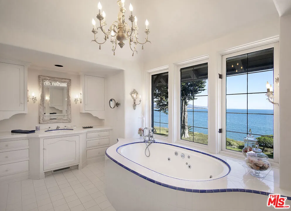 3055 Padaro Lane Carpinteria, CA 93013