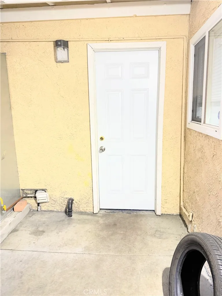 4622 W 156th Lawndale, CA 90260