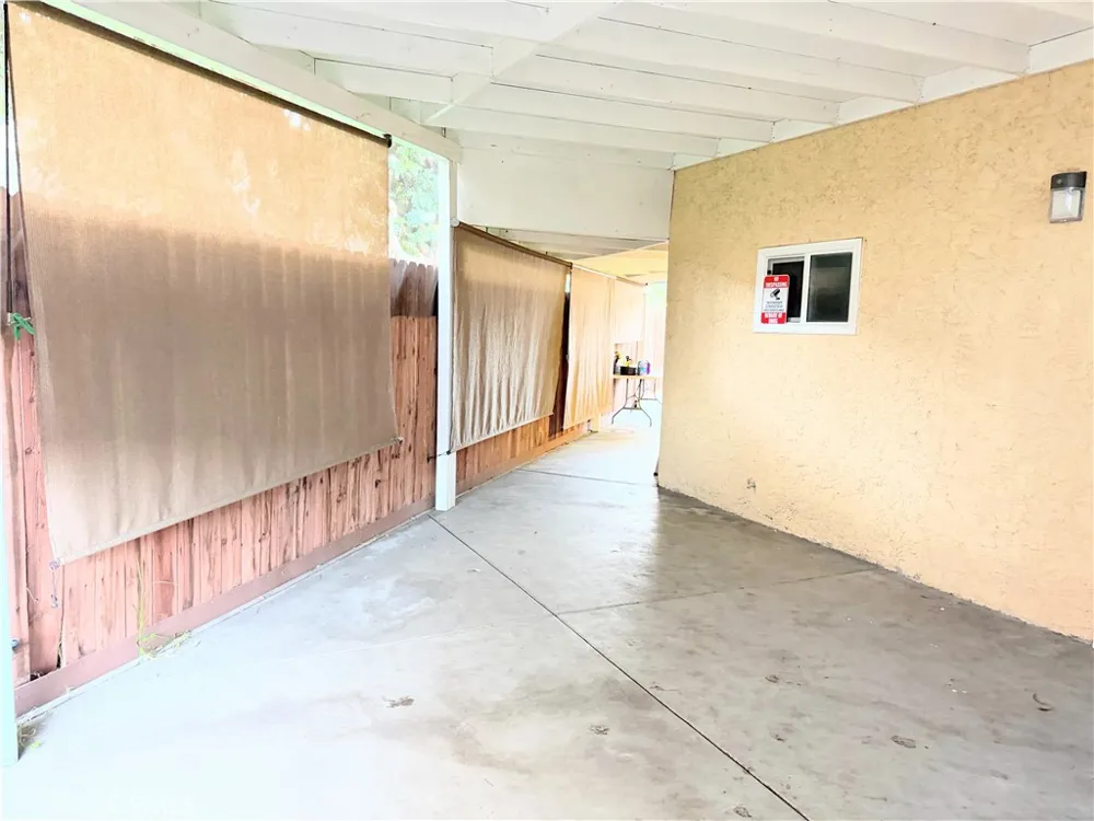 4622 W 156th Lawndale, CA 90260