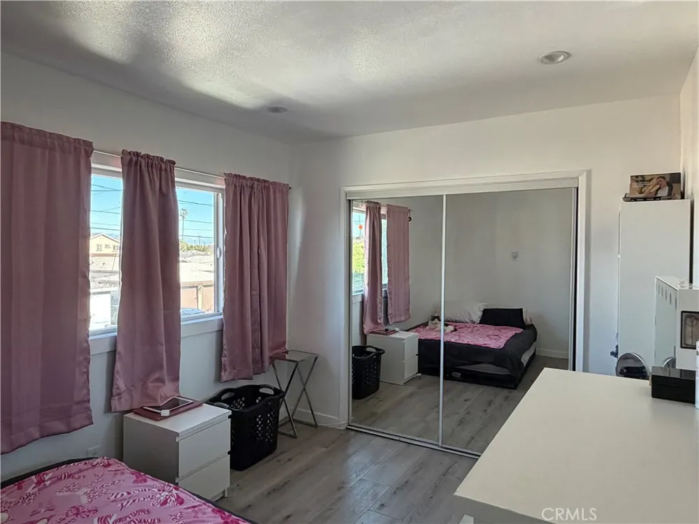 4622 W 156th Lawndale, CA 90260