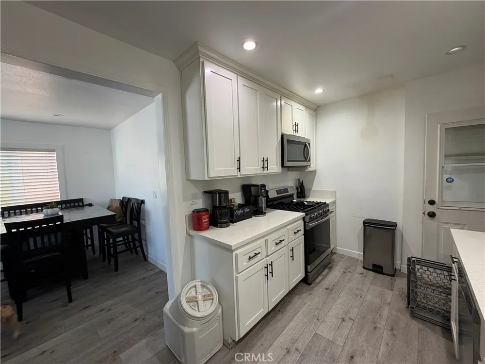 4622 W 156th Lawndale, CA 90260