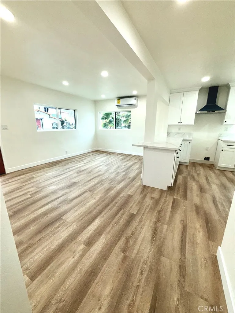 1008 Long Inglewood, CA 90302