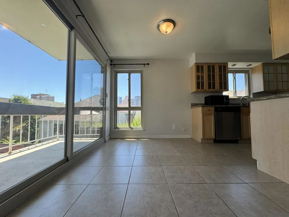 77 Fairmount Ave #220 Oakland, CA 94611