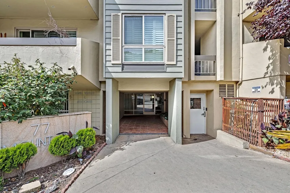 77 Fairmount Ave #220 Oakland, CA 94611