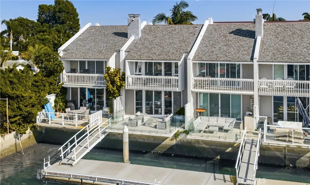 16435 Harbour Lane #13 Huntington Beach, CA 92649