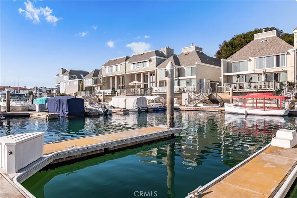 16435 Harbour Lane #13 Huntington Beach, CA 92649
