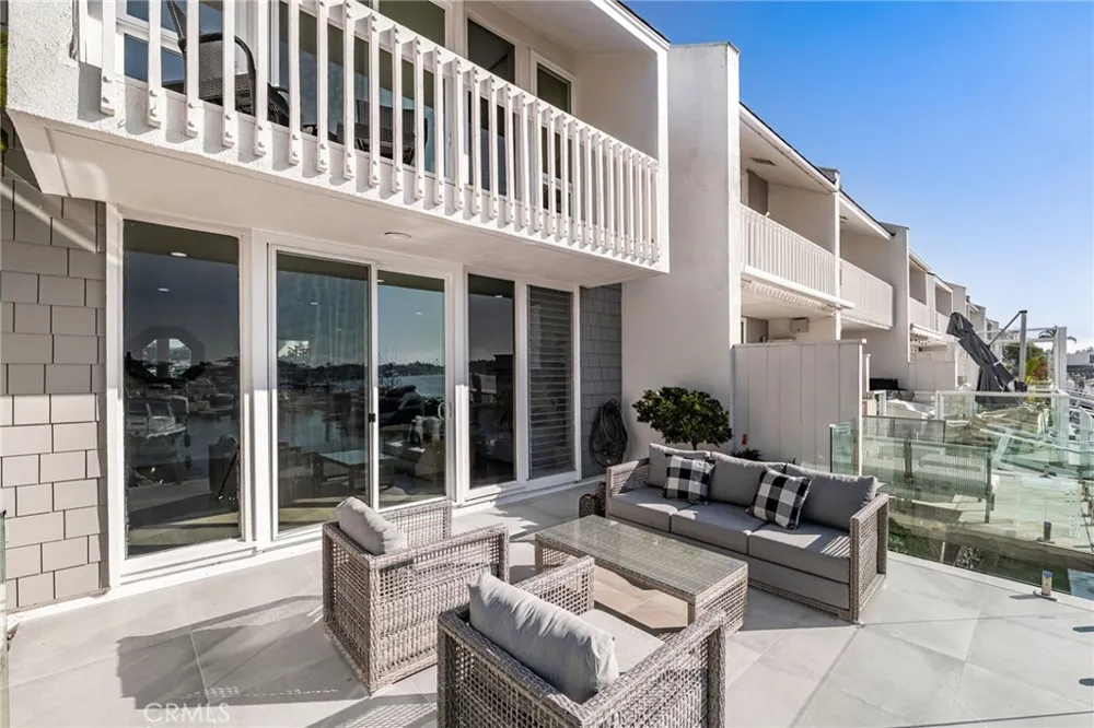 16435 Harbour Lane #13 Huntington Beach, CA 92649