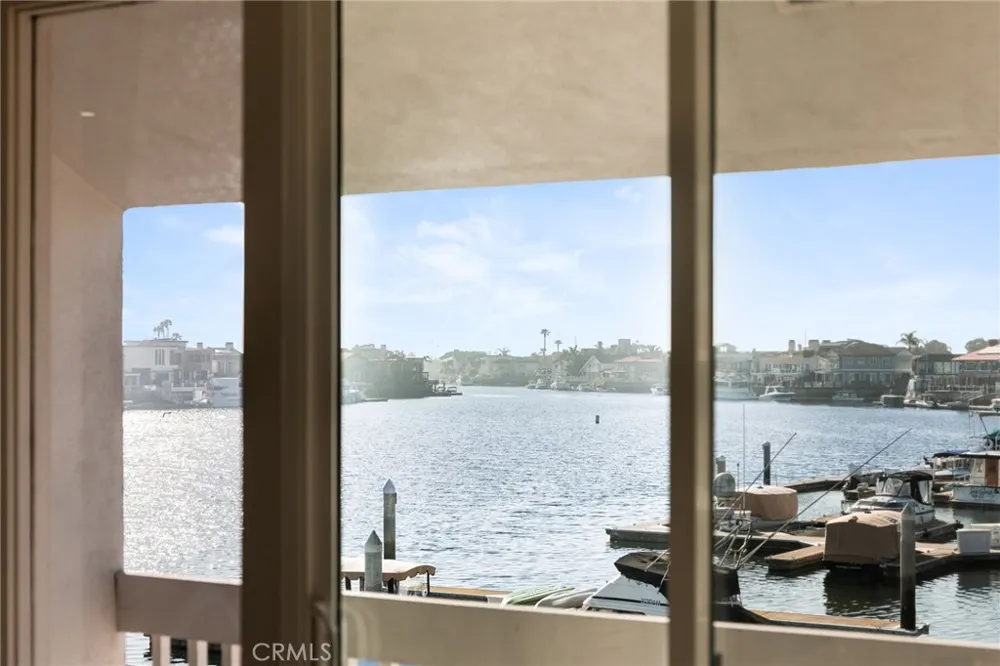 16435 Harbour Lane #13 Huntington Beach, CA 92649