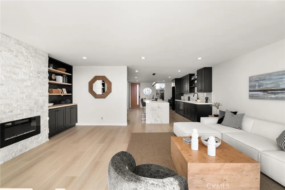 16435 Harbour Lane #13 Huntington Beach, CA 92649