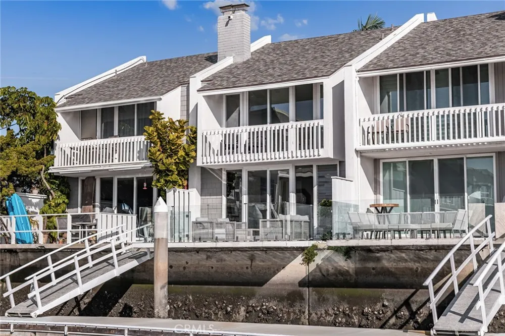 16435 Harbour Lane #13 Huntington Beach, CA 92649