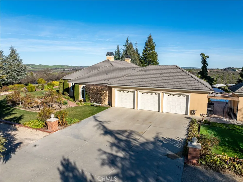 5315 El Pomar Drive Templeton, CA 93465
