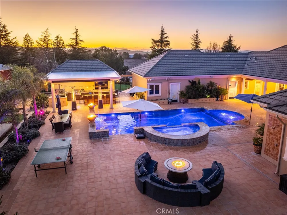 5315 El Pomar Drive Templeton, CA 93465
