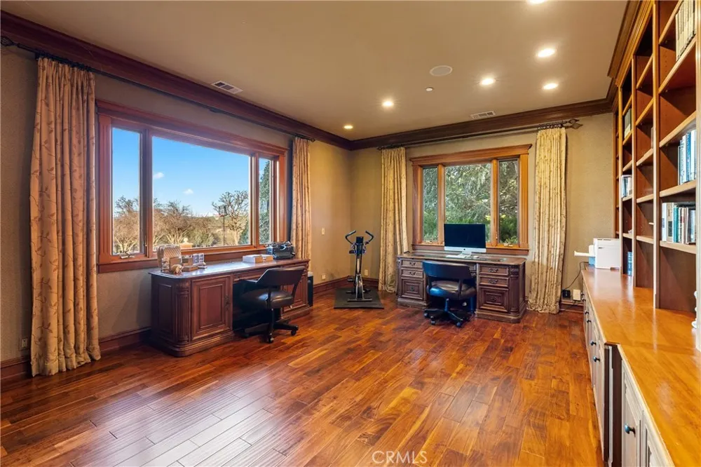 5315 El Pomar Drive Templeton, CA 93465