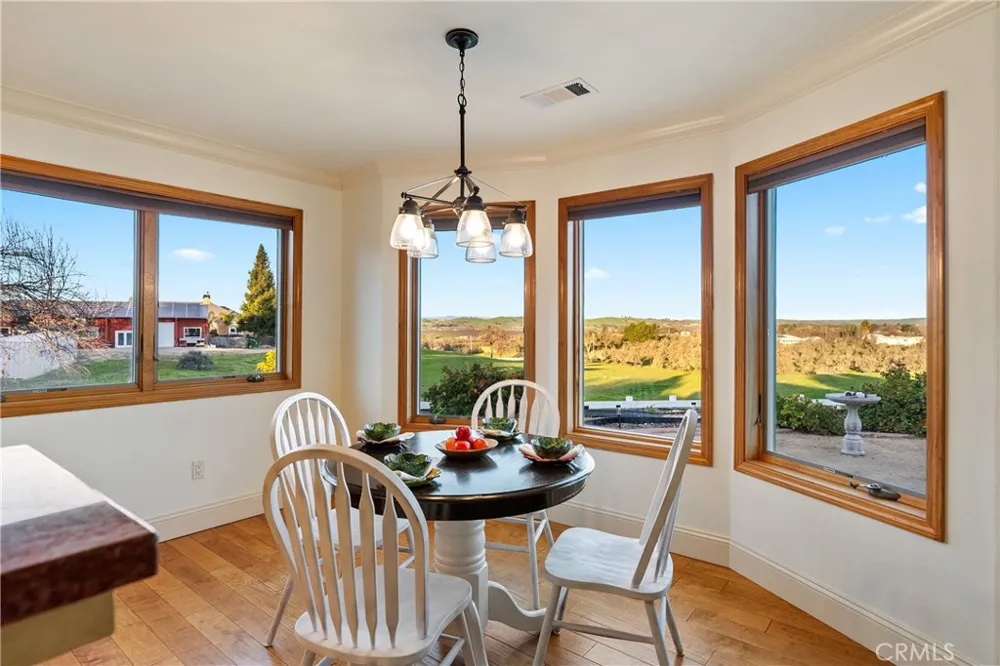 5315 El Pomar Drive Templeton, CA 93465