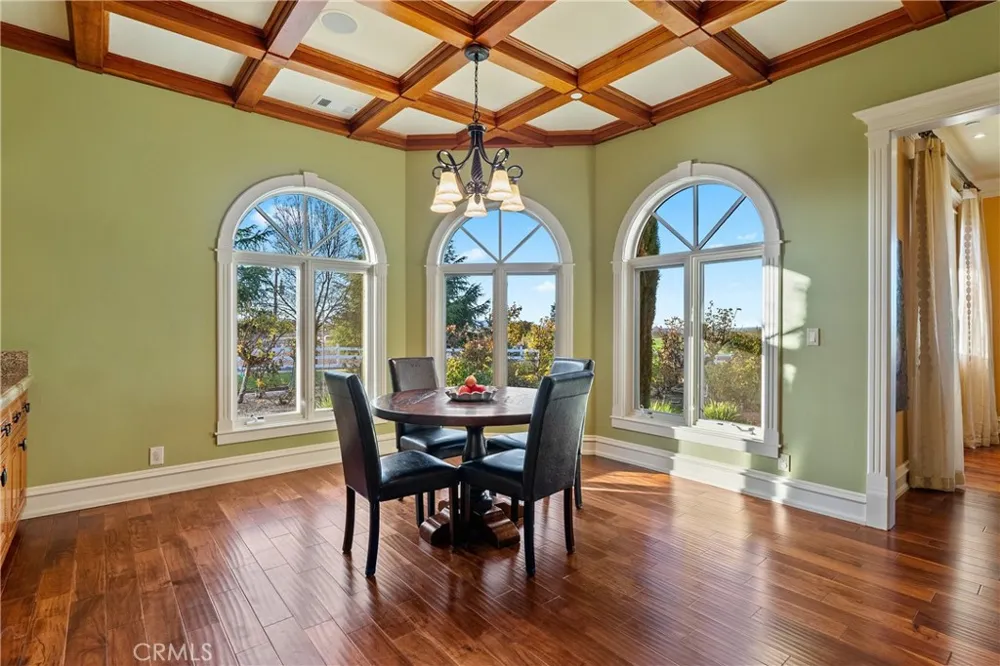 5315 El Pomar Drive Templeton, CA 93465