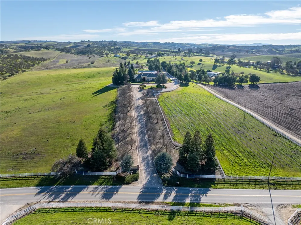 5315 El Pomar Drive Templeton, CA 93465