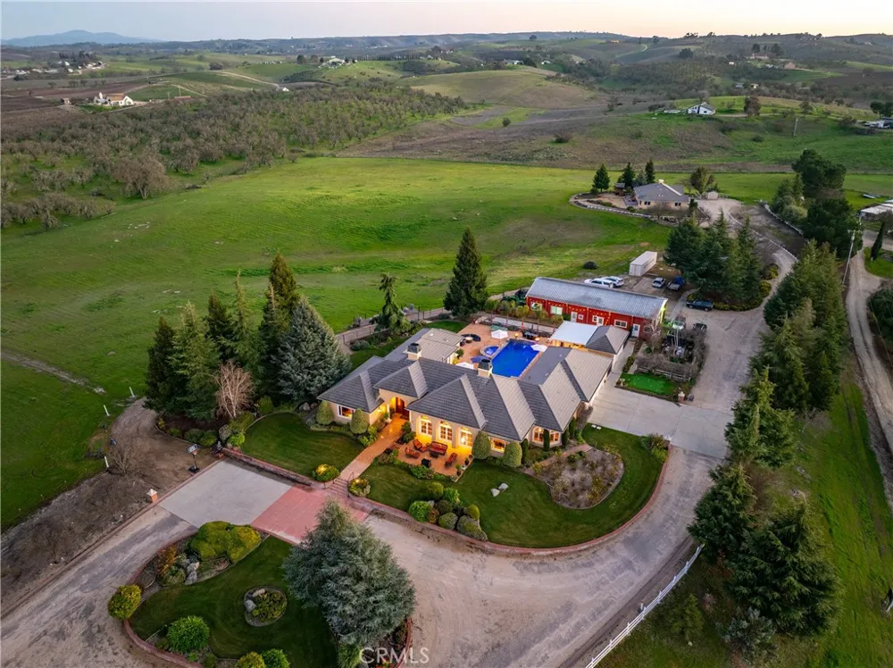 5315 El Pomar Drive Templeton, CA 93465