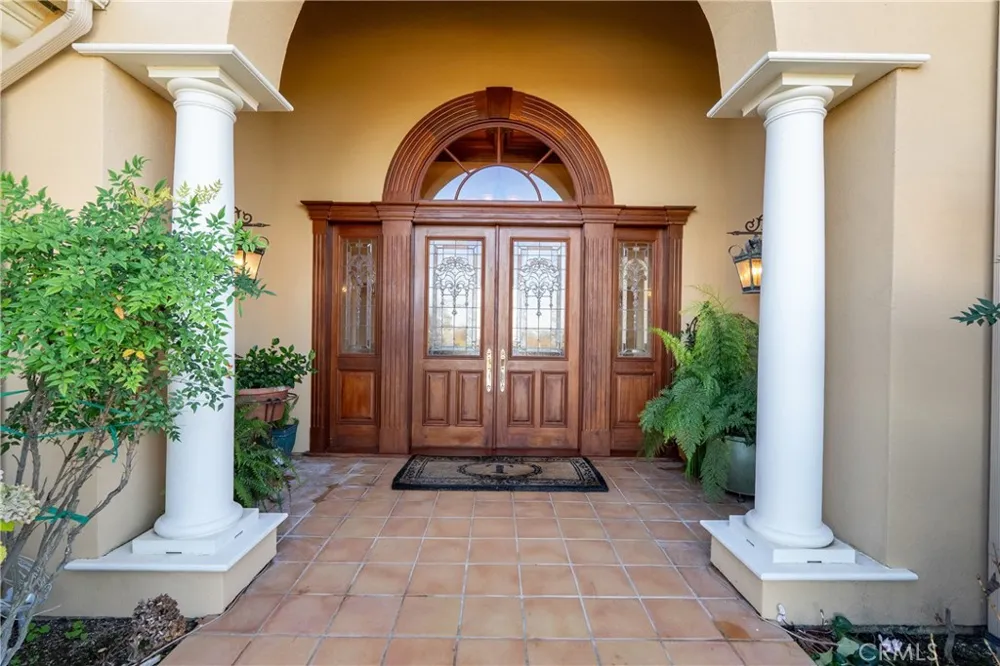 5315 El Pomar Drive Templeton, CA 93465