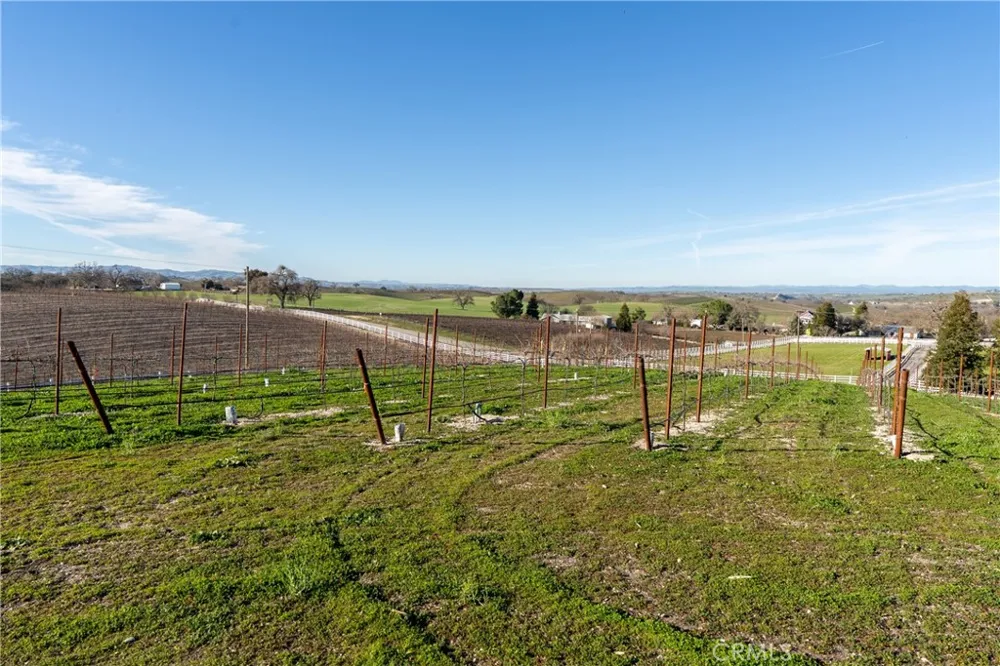 5315 El Pomar Drive Templeton, CA 93465