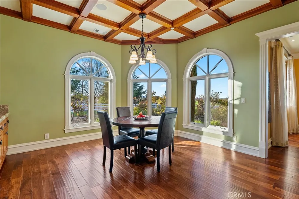 5315 El Pomar Drive Templeton, CA 93465