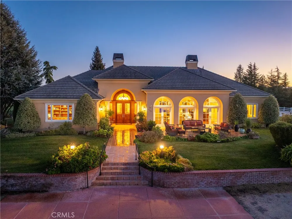 5315 El Pomar Drive Templeton, CA 93465