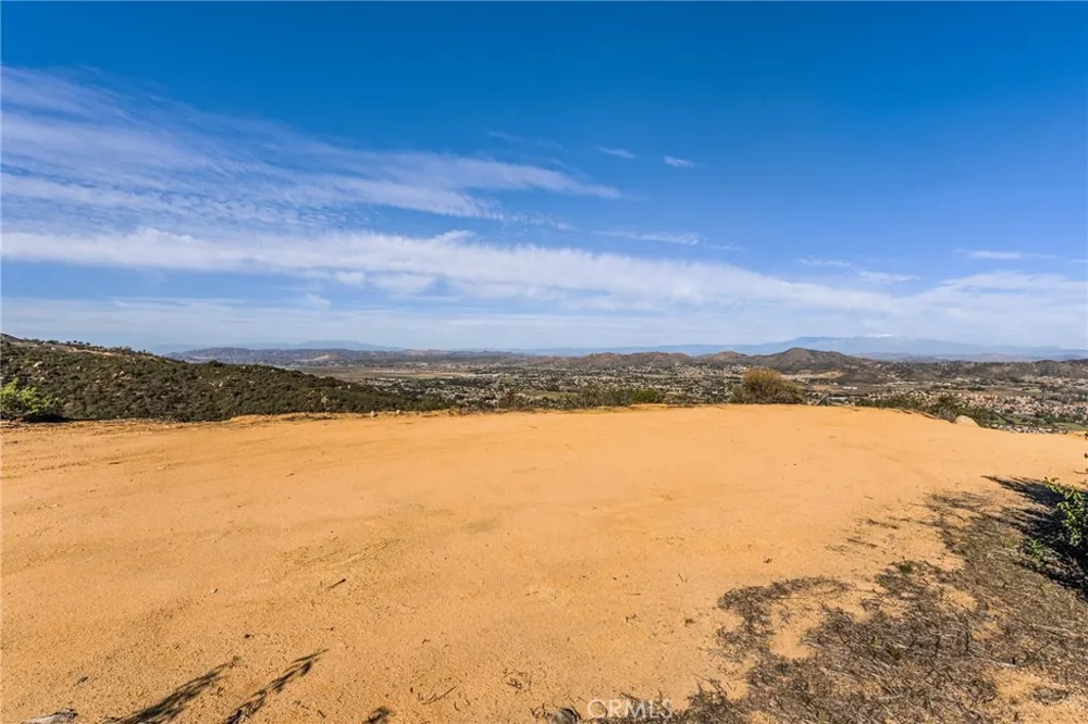 1 Via Baya Murrieta, CA 92562