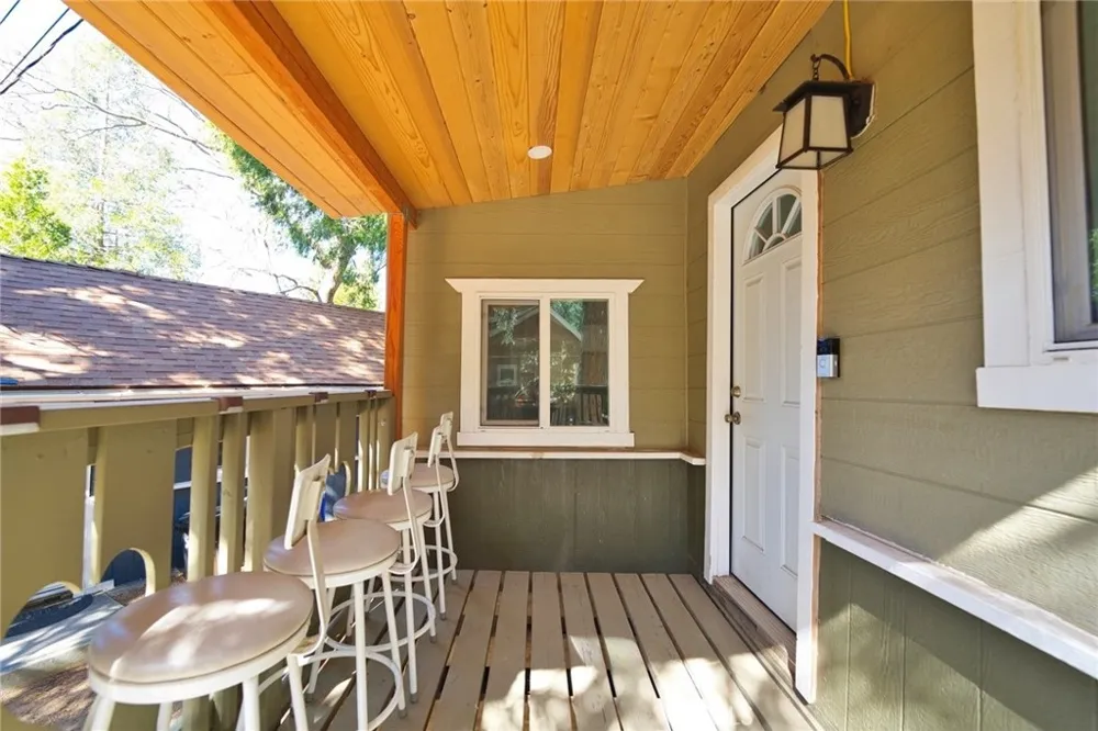 29083 Hook Creek Cedar Glen, CA 92321