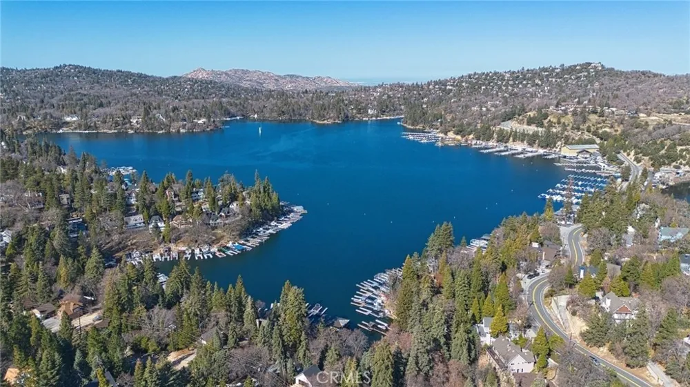 29083 Hook Creek Cedar Glen, CA 92321