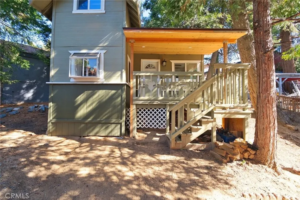 29083 Hook Creek Cedar Glen, CA 92321
