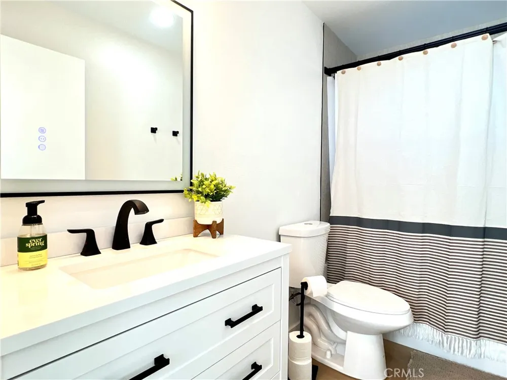 6399 San Harco Circle #B Buena Park, CA 90620