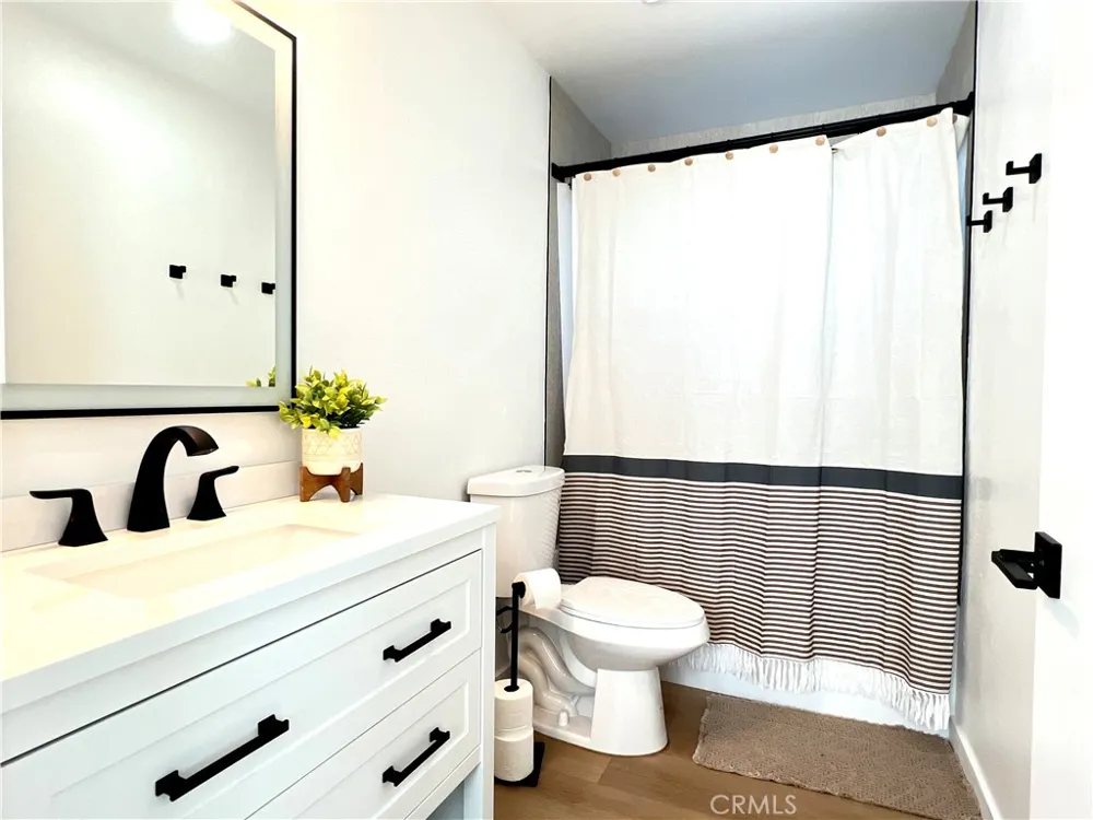6399 San Harco Circle #B Buena Park, CA 90620