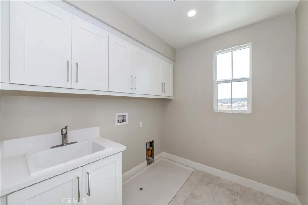 1613 Veridian Lane San Pedro, CA 90732