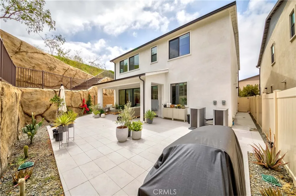 1613 Veridian Lane San Pedro, CA 90732