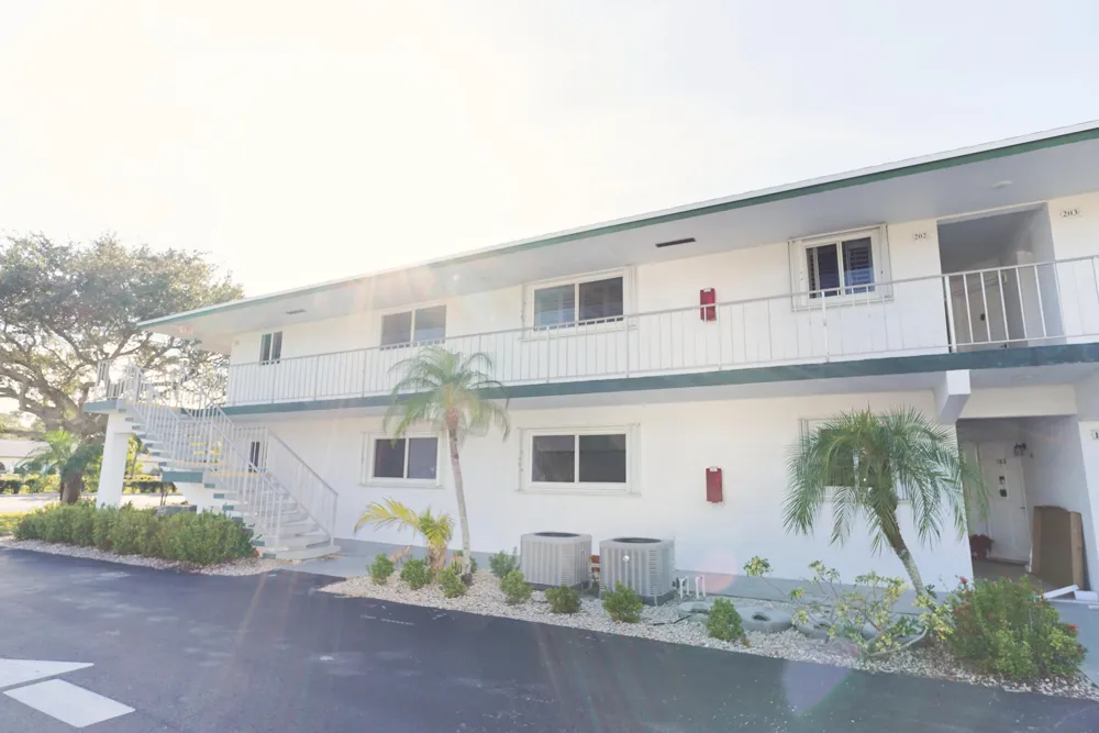 7 Westwood Avenue #102c