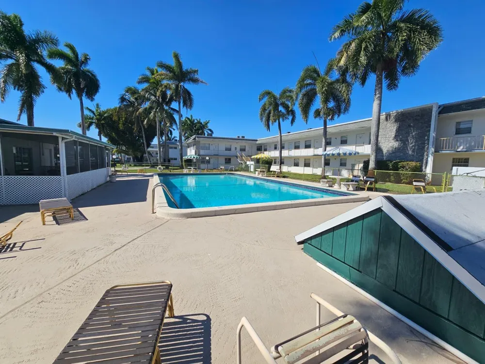 6201 SW 37th Street #113