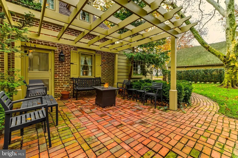 1349 KINGS HIGHWAY Pilesgrove, NJ 08098