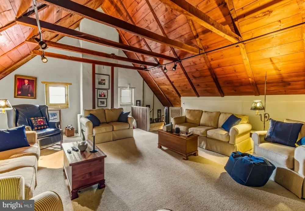 1349 KINGS HIGHWAY Pilesgrove, NJ 08098